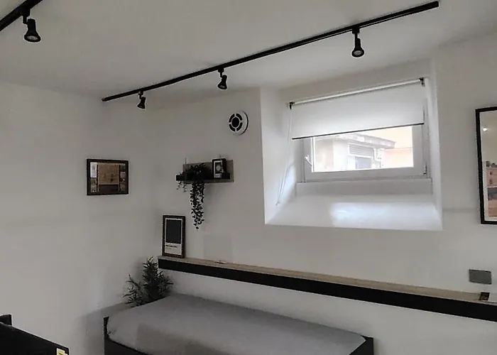 Flat Metro Garbatella Рим